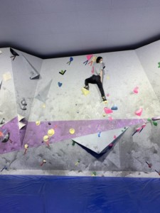 学生団体CORUNUM　ボルダリング